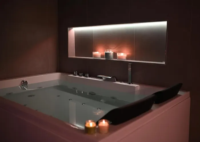 Vendégház La Finestra Sul Campanile Luxury & Loft Bari